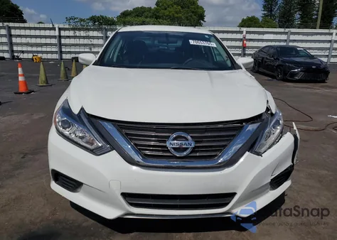 2018 Nissan Altima 2.5 z USA, uszkodzony, nr VIN 1N4AL3APXJC476822